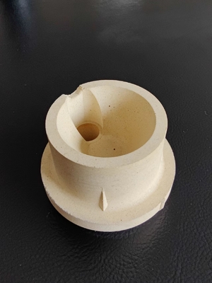 Biały Macor Szkło ceramiczne do obróbki mechanicznej 2,58 g / cm3 Gęstość 488 MPa Wytrzymałość na ściskanie