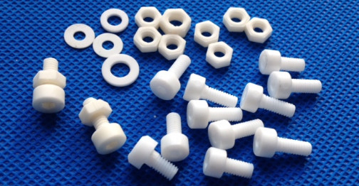 Precyzyjne części ceramiczne półprzewodnik Złoty przewód napięty