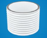 Element ceramiczny metalizowany o wysokiej wytrzymałości na rozciąganie, niskim współczynniku przepuszczalności helu i wysokiej przewodności cieplnej