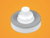 Element ceramiczny metalizowany o wysokiej wytrzymałości na rozciąganie, niskim współczynniku przepuszczalności helu i wysokiej przewodności cieplnej