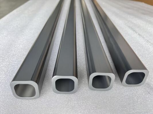 SSiC kwadratowa wiązka o wysokiej wytrzymałości temperatury, odporności na utlenianie i lepszej zarządzaniu cieplnym dla pieców przemysłowych