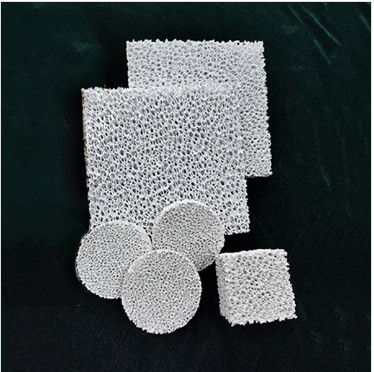 Okrągły kwadratowy ceramiczny filtr piankowy z tlenku glinu 80-90% porowatości