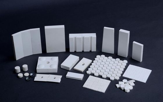 Przemysłowe wykładziny ceramiczne 3,9 g / cm3