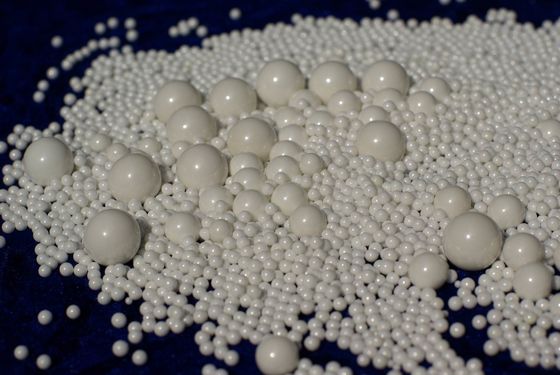 Koraliki ceramiczne 4,0 g / cm3 Masowe strzały do ​​czyszczenia strumieniowego i śrutowania mikroblastów